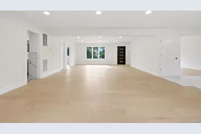 136 Udall Road, West Islip, NY 11795 - Photo 28