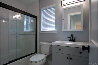 80 Queen Road, Mastic Beach, NY 11951 - Photo 24