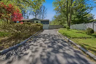 123 Foxdale Ln, Port Jefferson, NY 11777 - Photo 38