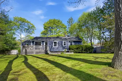 123 Foxdale Lane, Port Jefferson, NY 11777 - Photo 2