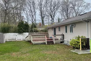 171 Hounslow Rd, Shirley, NY 11967 - Photo 28