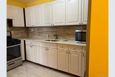 14519 220th Street, Springfield Gardens, NY 11413 - Photo 4