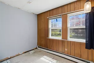184 Magnolia Dr, Mastic Beach, NY 11951 - Photo 18