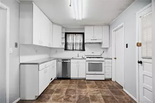 184 Magnolia Dr, Mastic Beach, NY 11951 - Photo 6