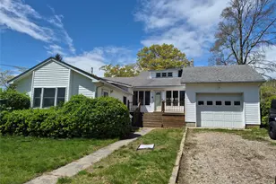 24 Lavender Rd, Rocky Point, NY 11778 - Photo 2