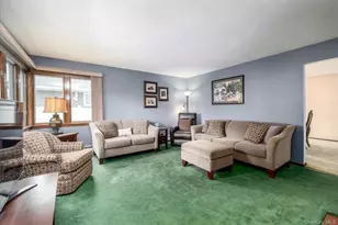 1682 Hannington Ave, Wantagh, NY 11793 - Photo 14