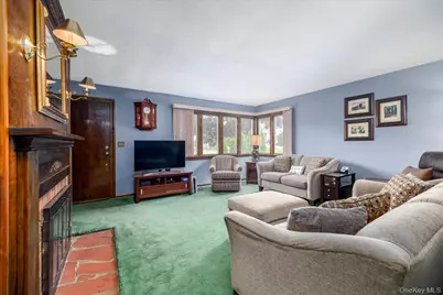 1682 Hannington Avenue, Wantagh, NY 11793 - Photo 12