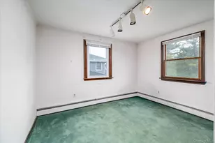 1682 Hannington Ave, Wantagh, NY 11793 - Photo 22