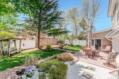 16 Rainbow Lane, Levittown, NY 11756 - Photo 22