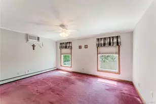16 Rainbow Ln, Levittown, NY 11756 - Photo 18