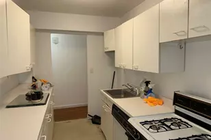 678 Warburton, Yonkers, NY 10701 - Photo 8