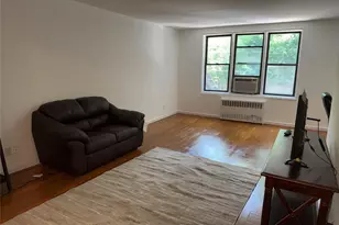 678 Warburton, Yonkers, NY 10701 - Photo 4