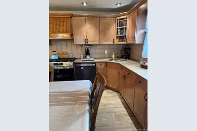 82 Westcott Street, Inwood, NY 11096 - Photo 2