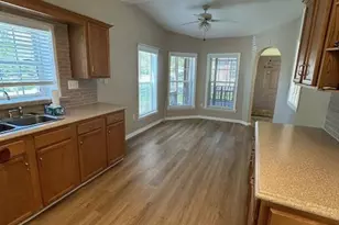 35 Gables Blvd, Poughkeepsie, NY 12603 - Photo 6