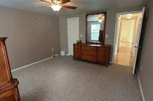 35 Gables Blvd, Poughkeepsie, NY 12603 - Photo 10