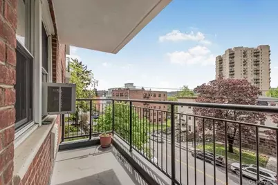 440 Warburton Avenue Avenue #3E, Yonkers, NY 10701 - Photo 4