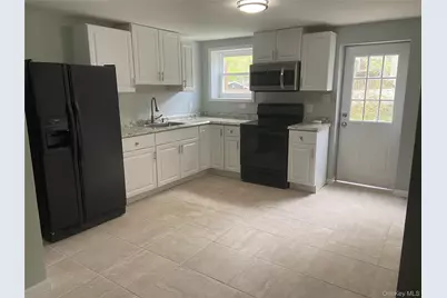 15 Highview Avenue, Selden, NY 11784 - Photo 12