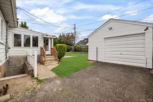 3704 Locust Ave, Seaford, NY 11783 - Photo 26