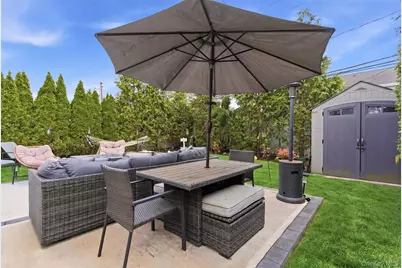 540 W Walnut Street, Long Beach, NY 11561 - Photo 34
