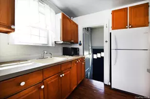 83 Cambridge St, Valley Stream, NY 11581 - Photo 12