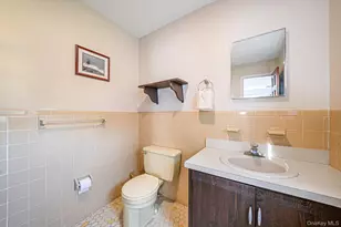 15 Frost Ln, Greenlawn, NY 11740 - Photo 18