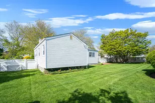 15 Frost Ln, Greenlawn, NY 11740 - Photo 30