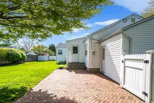 15 Frost Ln, Greenlawn, NY 11740 - Photo 28