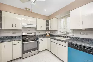 164-11 Depot Rd, Flushing, NY 11358 - Photo 6