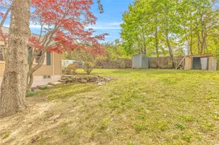 44 Somerset Rd, Rocky Point, NY 11778 - Photo 18