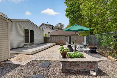 109 Eastview Road, Ronkonkoma, NY 11779 - Photo 24