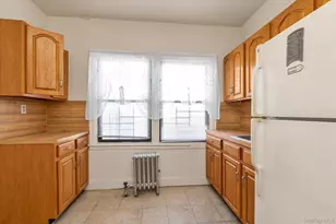 62-04 Ellwell Crescent, Rego Park, NY 11374 - Photo 8