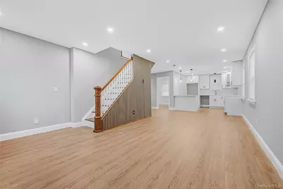 175 Dorchester Road, Garden City, NY 11530 - Photo 22