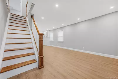 175 Dorchester Road, Garden City, NY 11530 - Photo 22