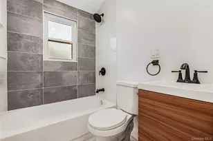175 Dorchester Rd, Garden City, NY 11530 - Photo 4
