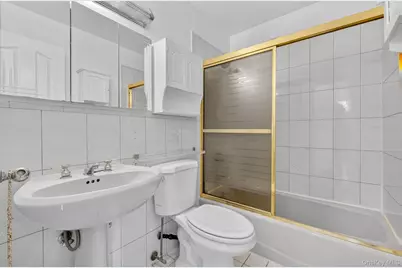 16434 99th Street, Howard Beach, NY 11414 - Photo 22