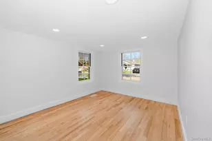 88 Cliff Ave, Sayville, NY 11782 - Photo 10