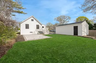 88 Cliff Ave, Sayville, NY 11782 - Photo 4
