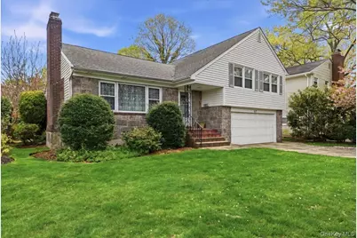 117 Lefferts Road, Garden City, NY 11530 - Photo 2