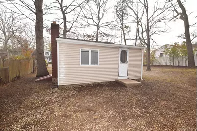 229 Locust Drive, Rocky Point, NY 11778 - Photo 8