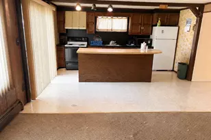 960 Linden Ave, Westbury, NY 11590 - Photo 10