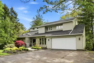4 Cross Ln, Glen Head, NY 11545 - Photo 2