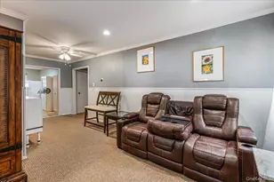 27 Stuyvesant St, Huntington, NY 11743 - Photo 18