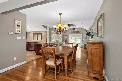 25 Fisher Road, Commack, NY 11725 - Photo 8