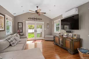 25 Fisher Rd, Commack, NY 11725 - Photo 6