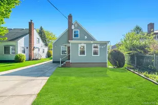 87-26 249th St, Bellerose, NY 11426 - Photo 22