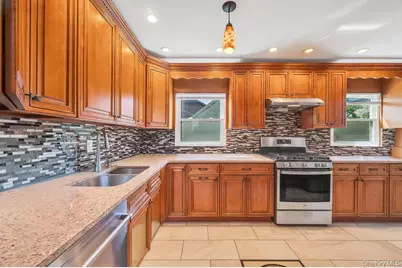 8726 249th Street, Bellerose, NY 11426 - Photo 6