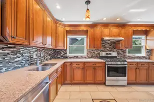 87-26 249th St, Bellerose, NY 11426 - Photo 6