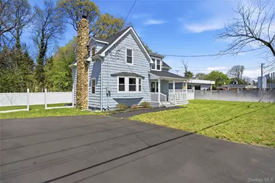 749 E Main Street, Kings Park, NY 11754 - Photo 22