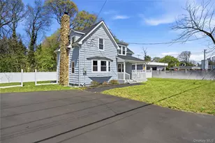 749 E Main St, Kings Park, NY 11754 - Photo 22