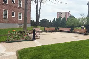 34 Cathedral Ave, Hempstead, NY 11550 - Photo 18